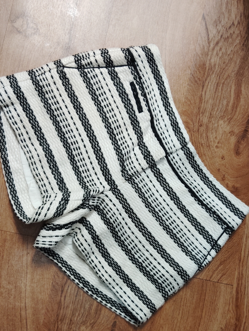 LOFT Black & White Striped High Waist Women’s Shorts